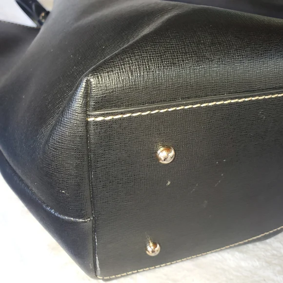 Black Leather Tote Bag with Contrast Stitching - Picture 4 of 14